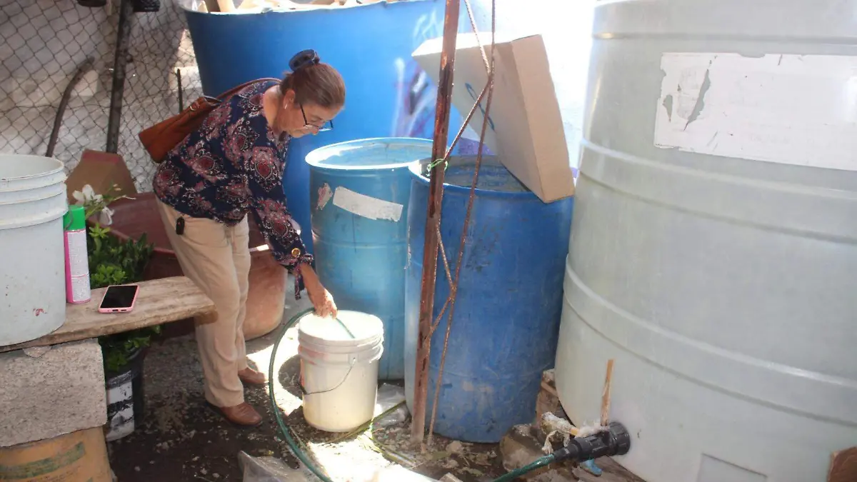 poblanos sufren de agua